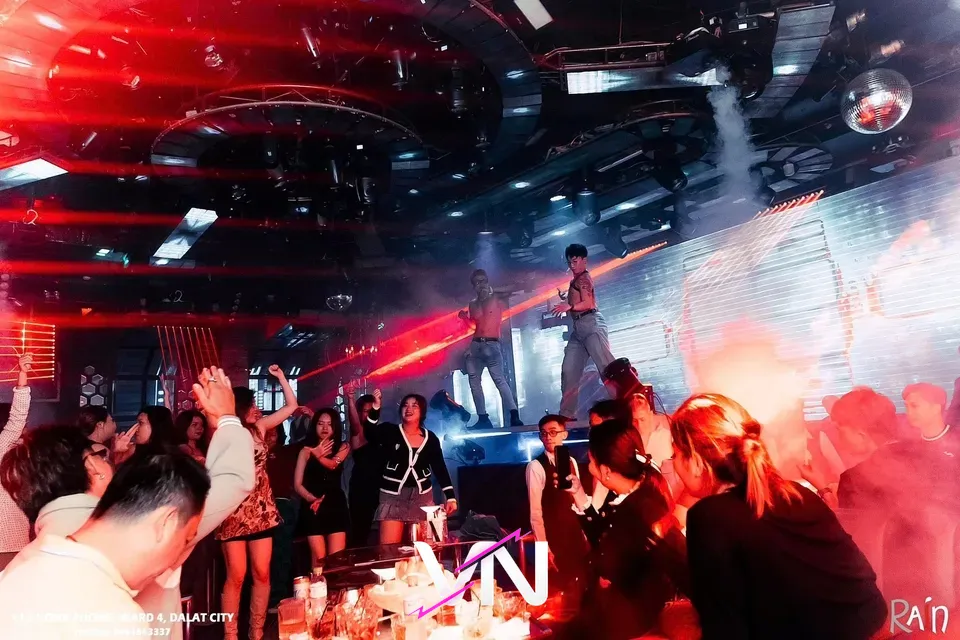 달랏 레인 클럽 분위기 4번째