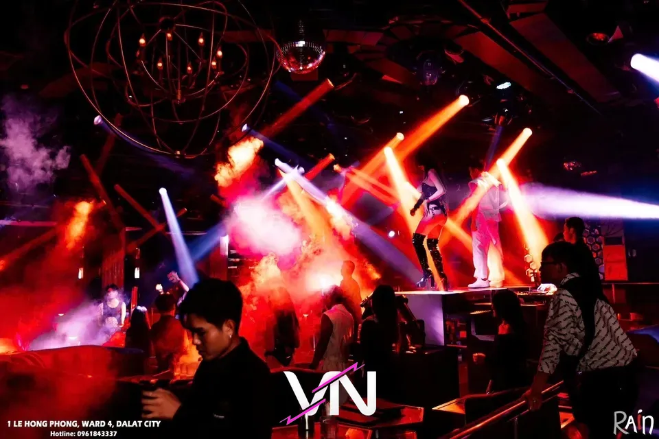 달랏 레인 클럽 분위기 5번째