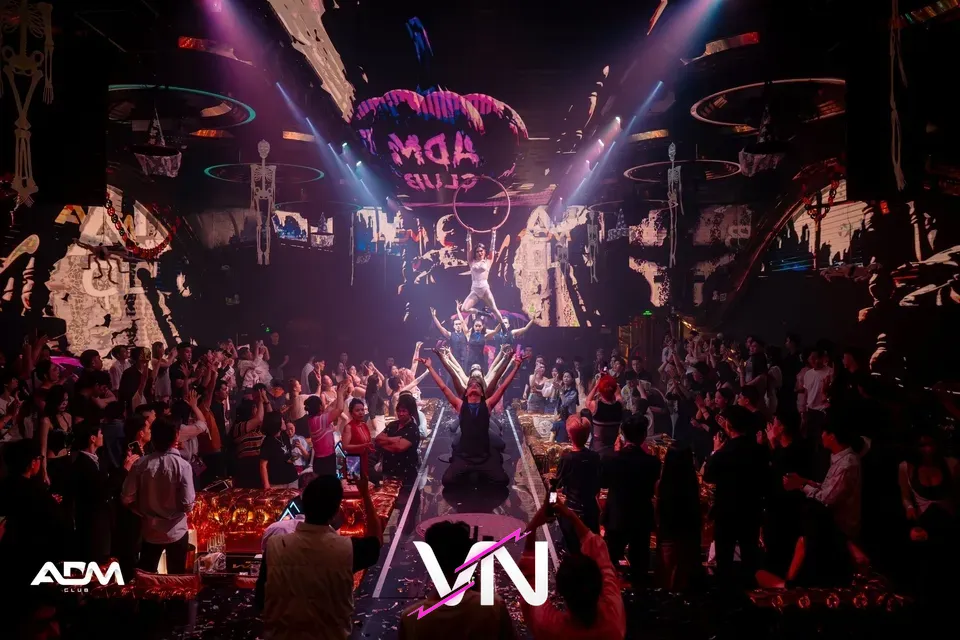 ADM 클럽 다낭 분위기 3번째