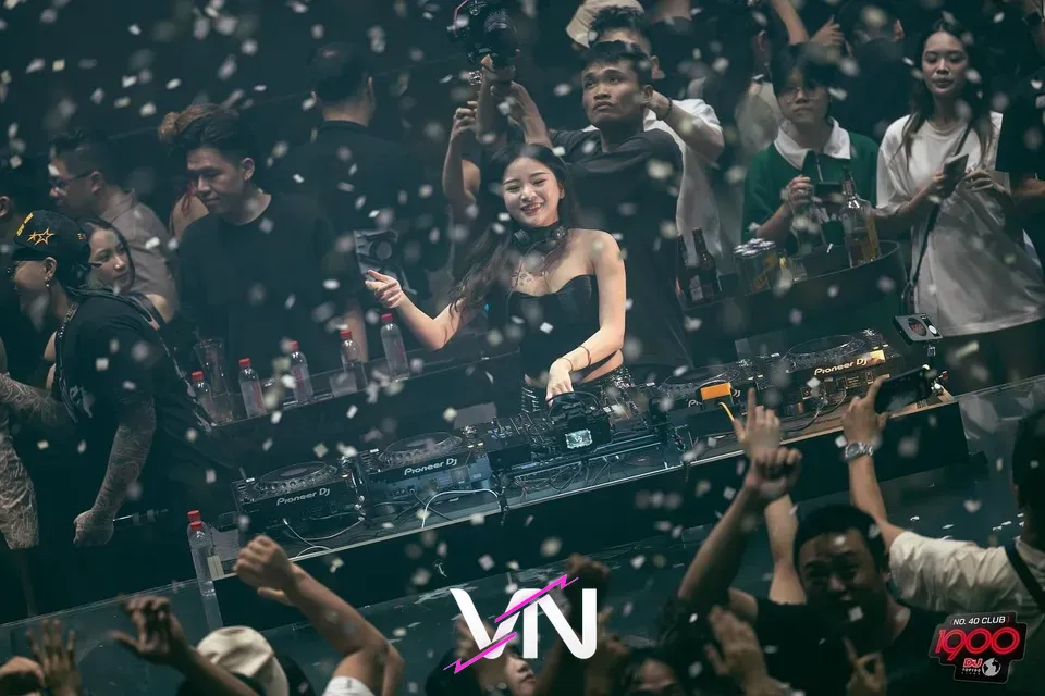 하노이 1900 클럽 분위기 6번째