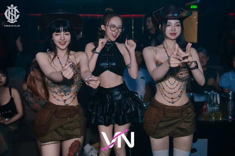 호치민 카날리스 클럽 게스트 1번째