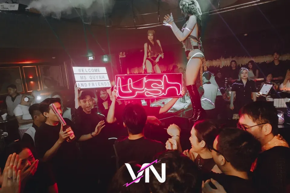 호치민 러쉬 클럽 분위기 6번째