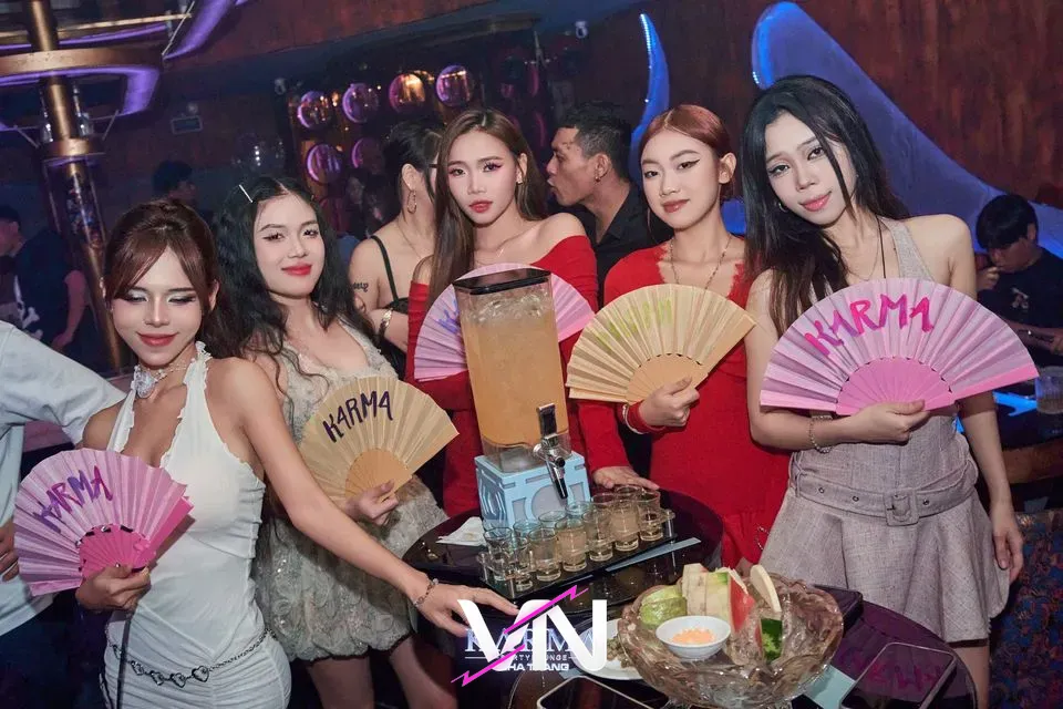 나트랑 카르마 라운지 게스트 1번째