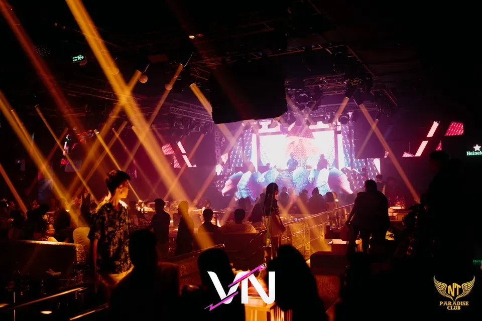나트랑 파라다이스 클럽 분위기 2번째