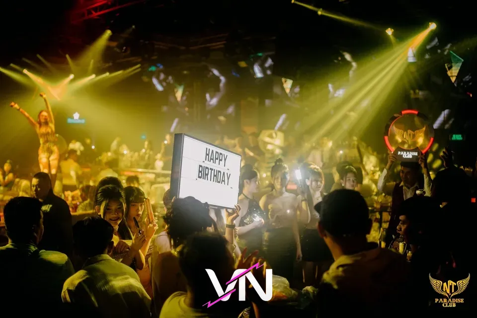 나트랑 파라다이스 클럽 분위기 3번째
