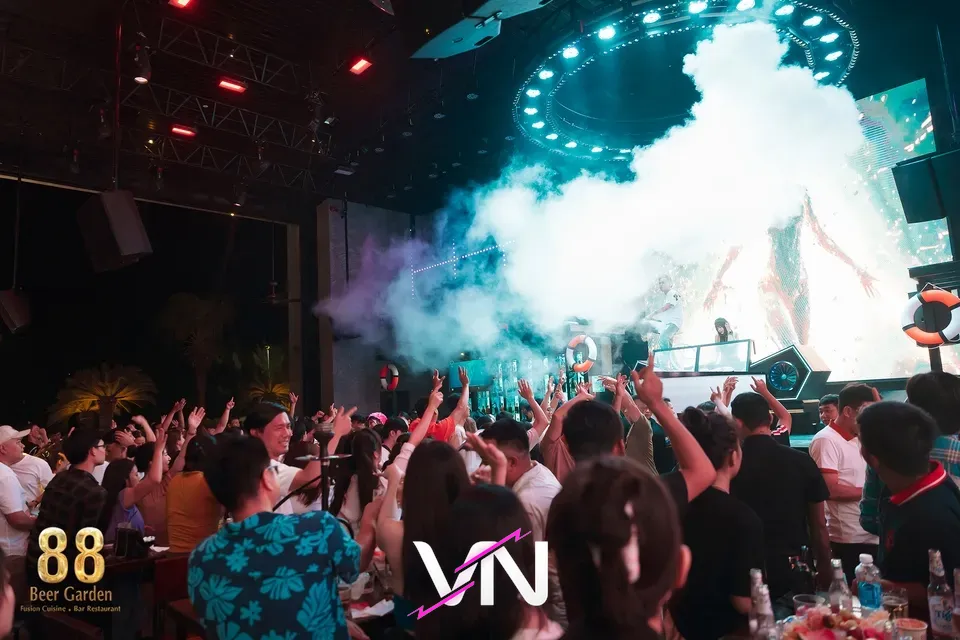 붕따우 88 비어 가든 분위기 3번째