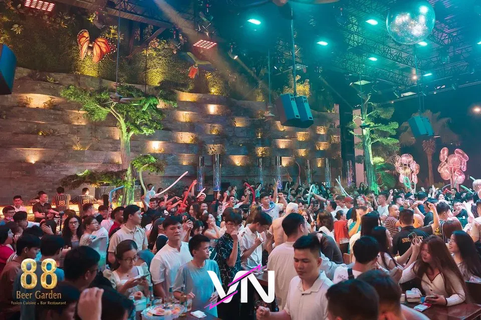 붕따우 88 비어 가든 분위기 6번째