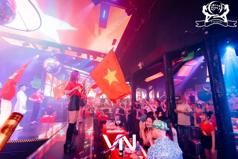 붕따우 블루문 클럽 분위기 5번째