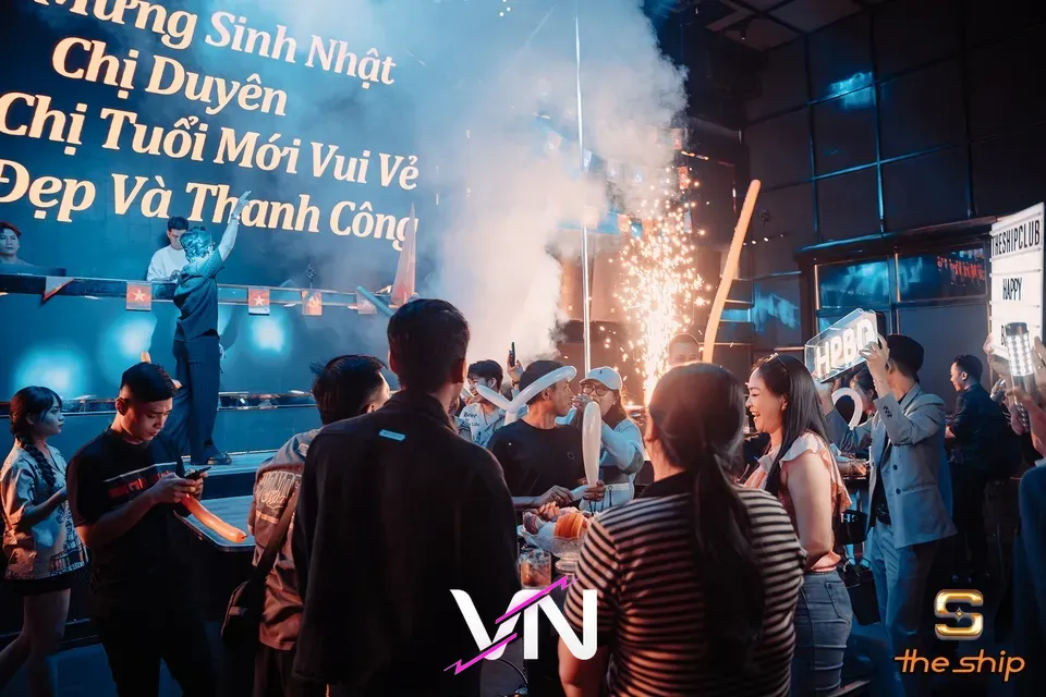 붕따우 더 쉽 클럽 분위기 1번째